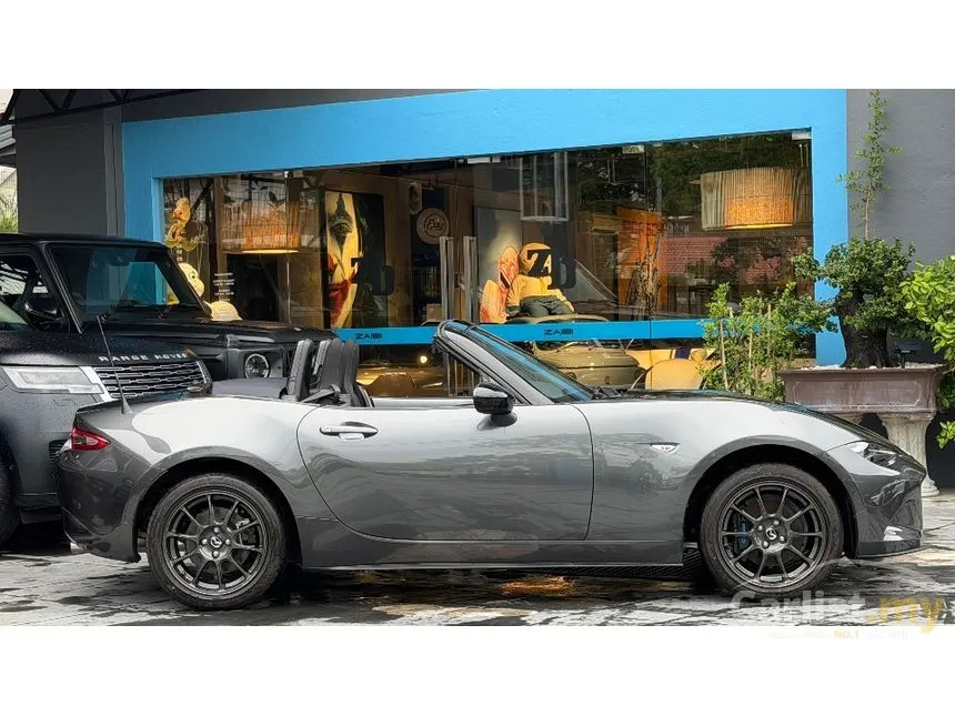 2022 Mazda MX-5 990S Special Edition Convertible