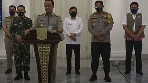 Anies Kembalikan Jakarta ke PSBB Transisi, Ganjil – Genap Belum Berlaku