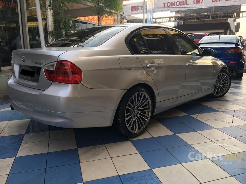 BMW 320i 2007 SE 2.0 in Johor Automatic Sedan Silver for 