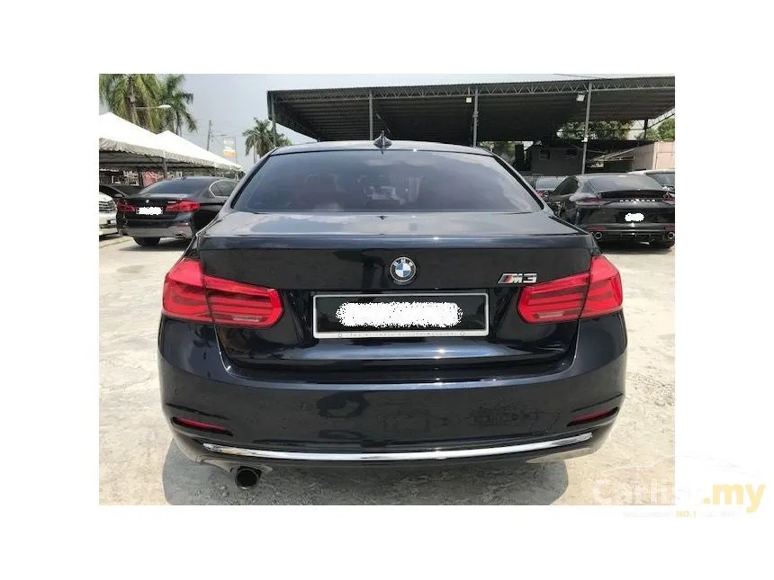 2016 BMW 318i Luxury Sedan