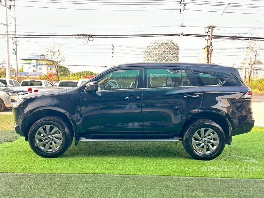 2021 Isuzu MU-X Ultimate SUV