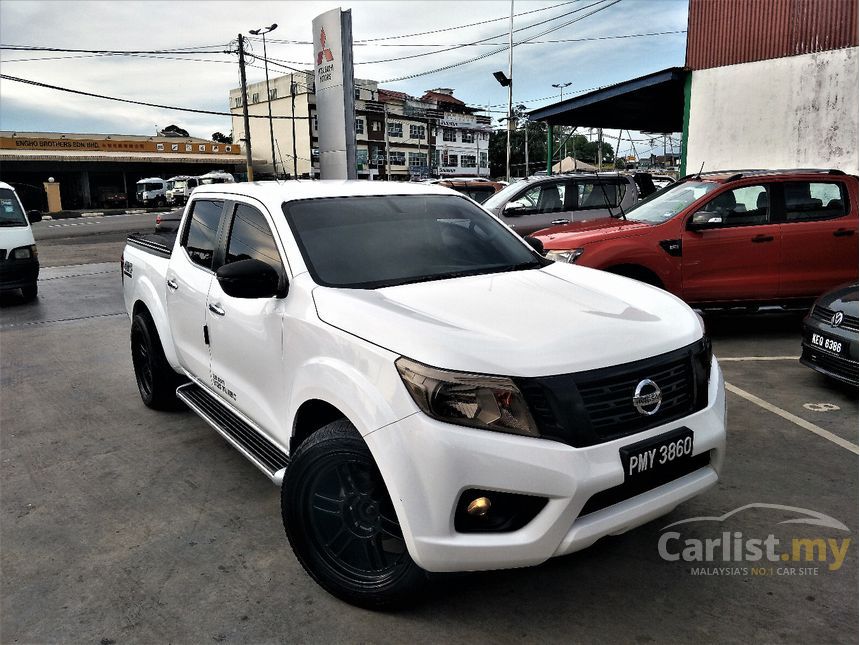 Nissan Navara 2017 Np300 Se 2.5 In Johor Manual Pickup Truck White For 