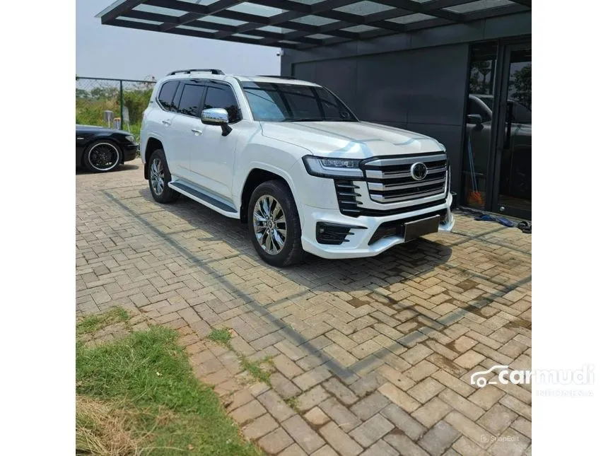 2023 Toyota Land Cruiser VX-R 70th Anniversary SUV