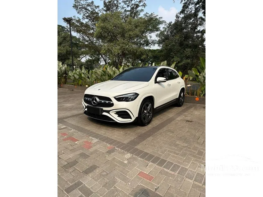 2024 Mercedes-Benz GLA200 AMG Line SUV