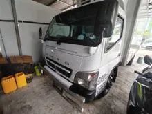2012 Mitsubishi Fuso canter 3.9 Lorry