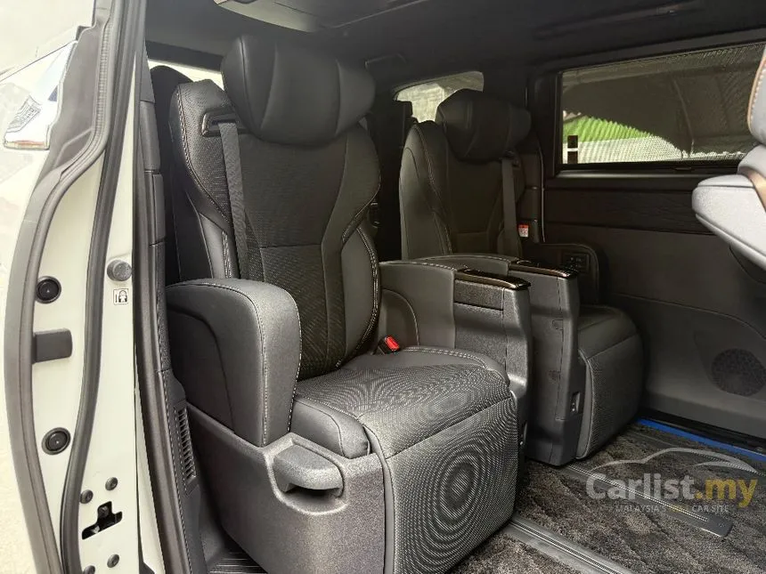 2023 Toyota Alphard Z MPV