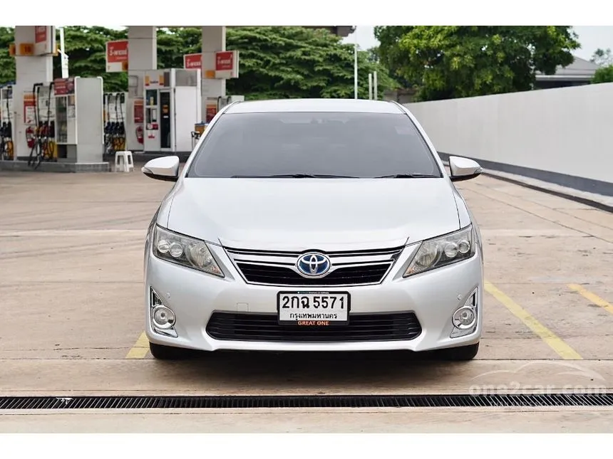 2013 Toyota CAMRY Hybrid DVD Sedan