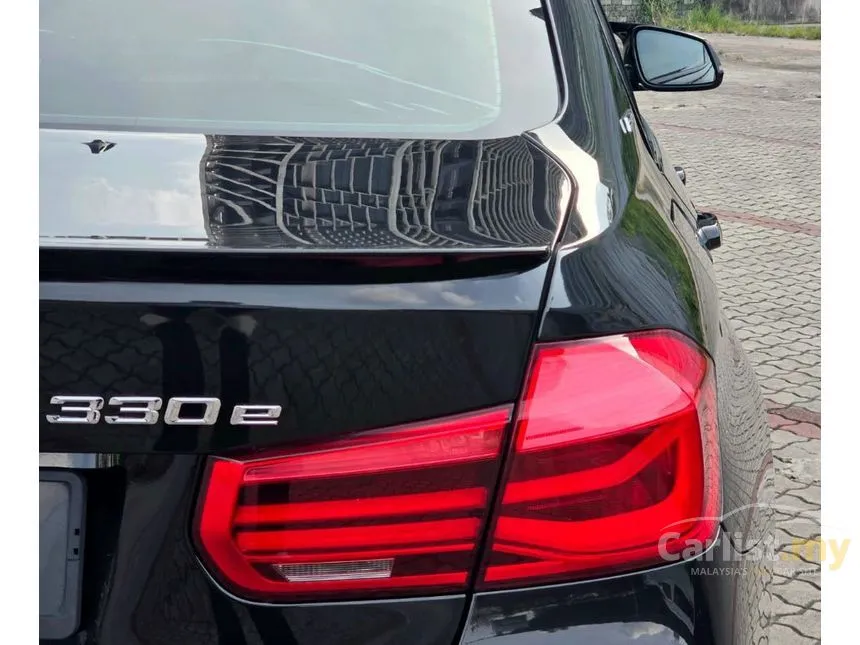 2017 BMW 330e M Sport Sedan