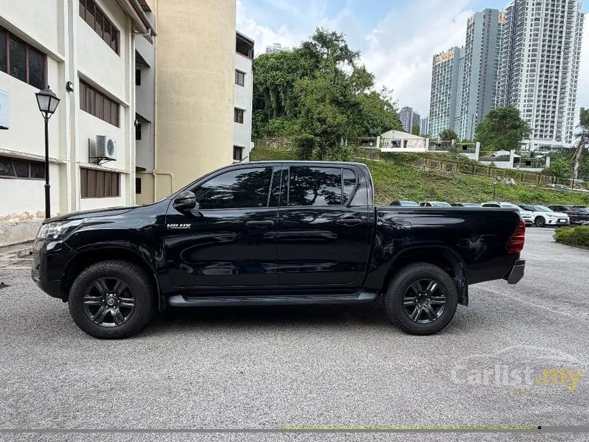 2022 Toyota Hilux E Dual Cab Pickup