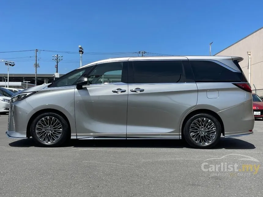 2025 Lexus LM 500h Version L 6 Seater MPV