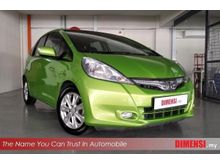 Honda Jazz 1.3 Hybrid Hatchback CBU TRUE YEAR 2012 0175739989 FAUZI