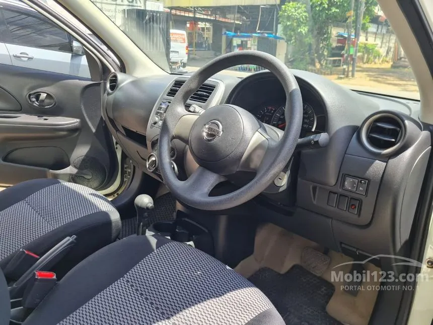 2015 Nissan March Hatchback