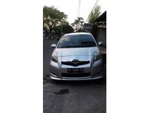 Yaris 1.5 S Limited Hatchback 2011 silver pajak panjang nol spet