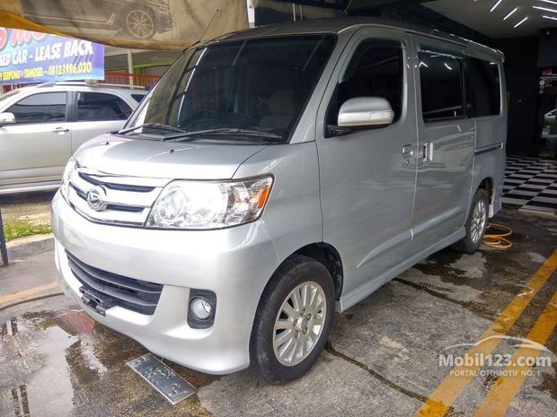 Daihatsu Luxio Mobil bekas dijual di Indonesia - Dari 271 