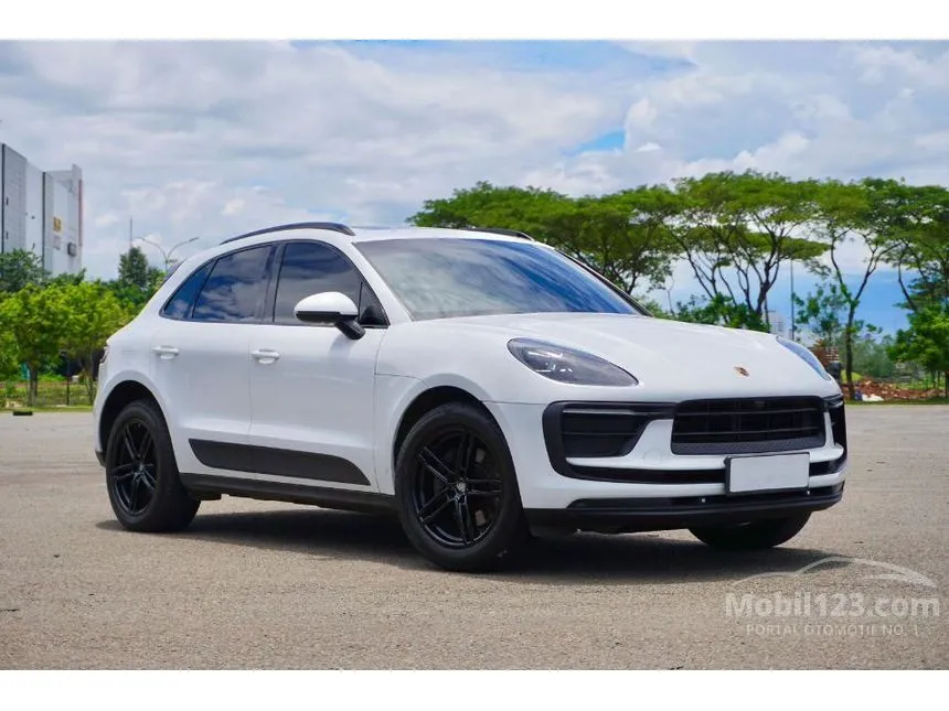 2014 Porsche Macan SUV