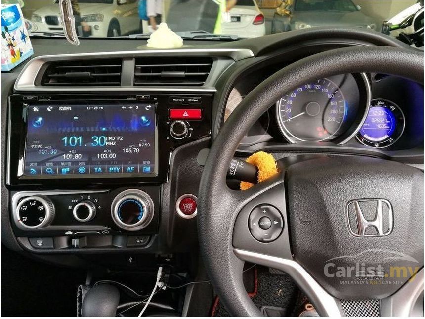 2015 Honda Jazz E i-VTEC Hatchback