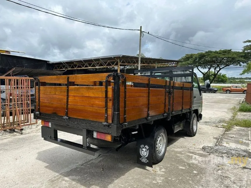 2007 Toyota LY121 Lorry