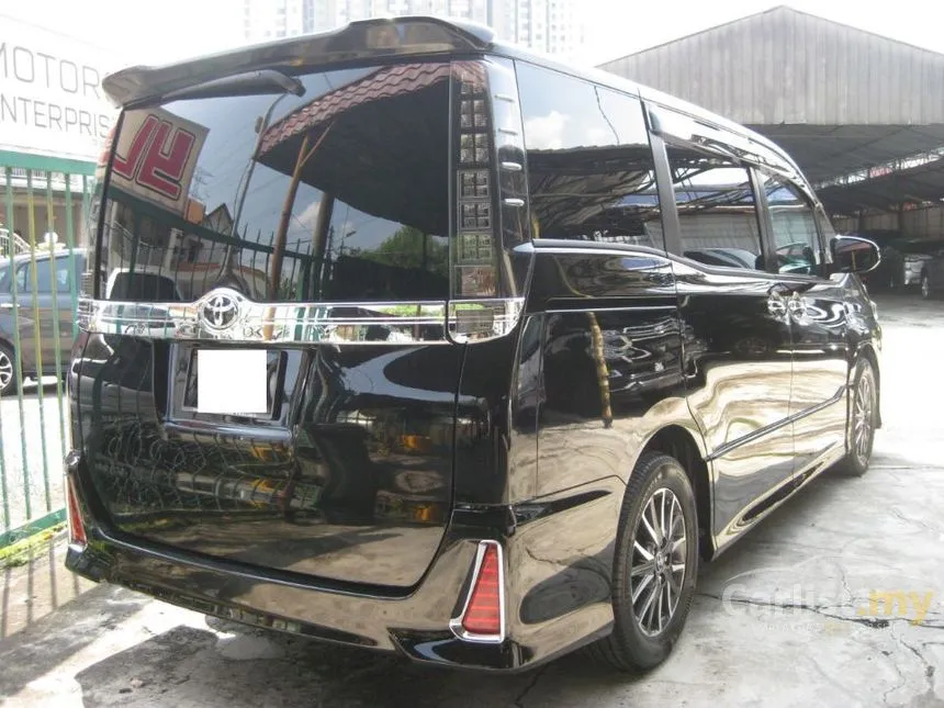 2016 Toyota Voxy GS MPV