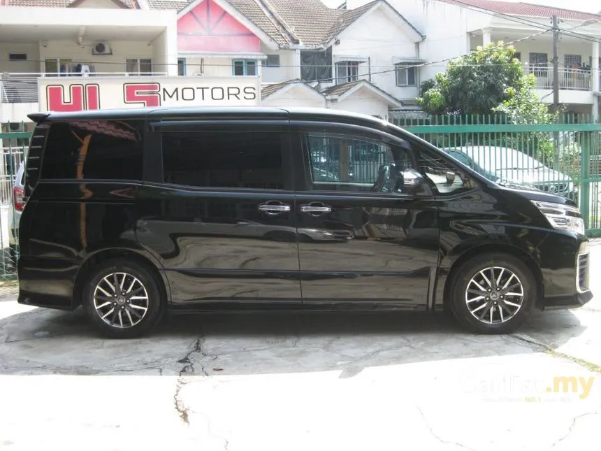 2016 Toyota Voxy GS MPV