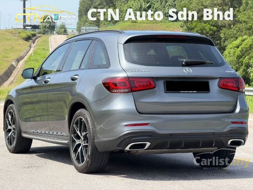2021 Mercedes-Benz GLC300 4MATIC AMG Line SUV