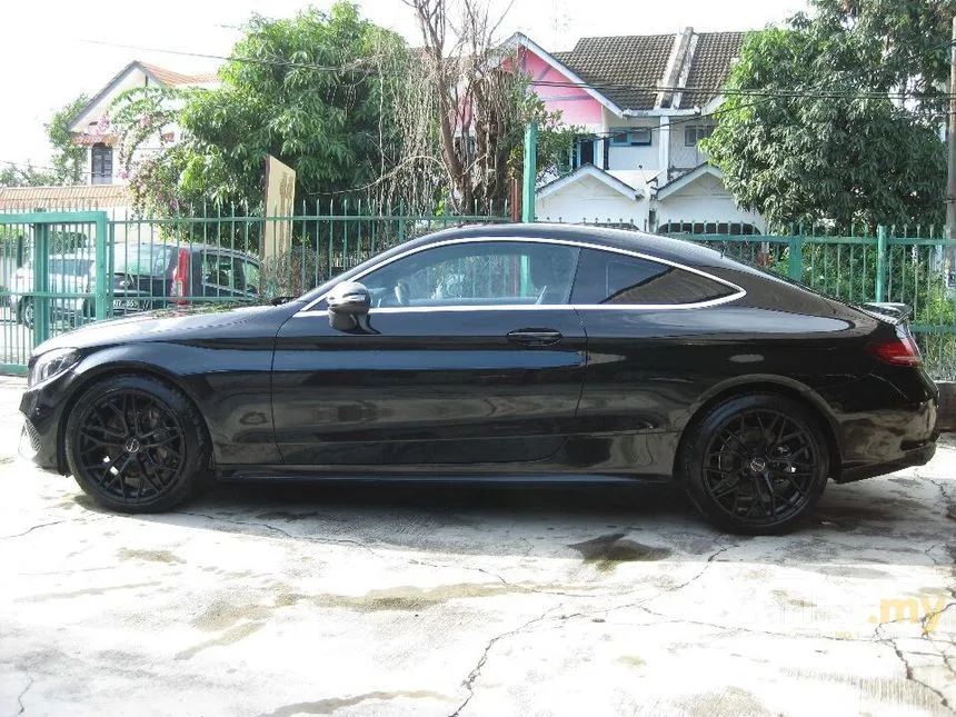 2017 Mercedes-Benz C200 AMG Line Coupe