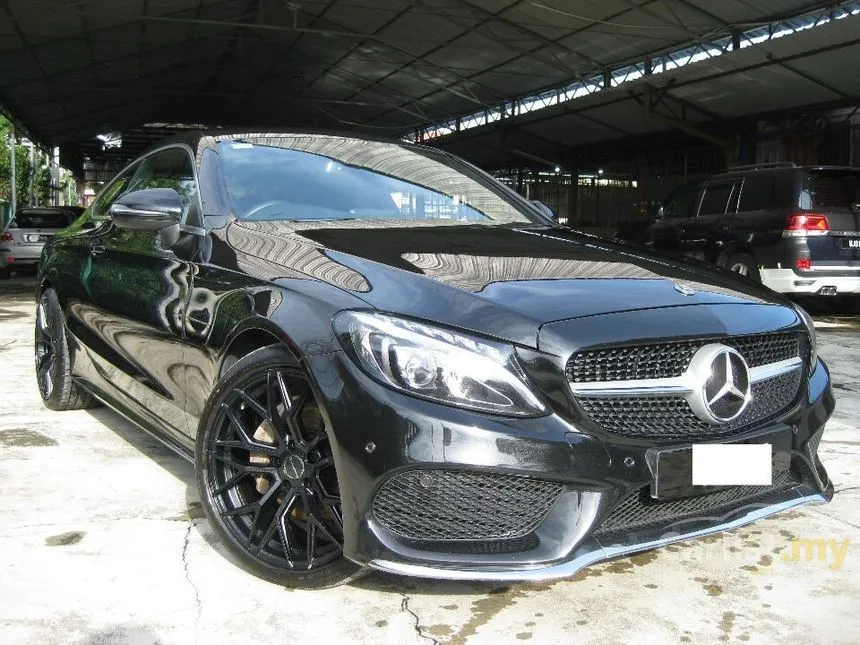 2017 Mercedes-Benz C200 AMG Line Coupe