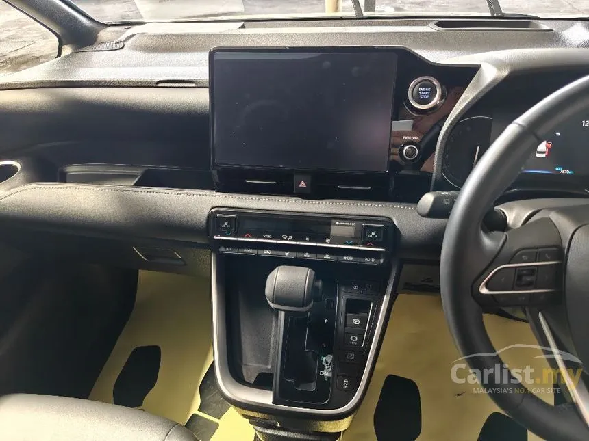 2022 Toyota Noah S-Z MPV