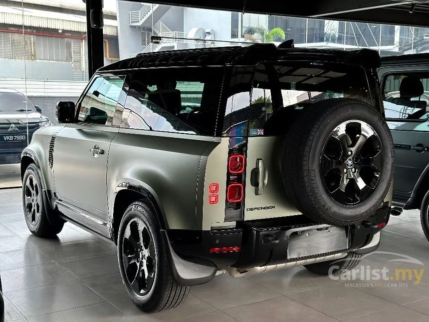 2022 Land Rover Defender 90 P300 SUV