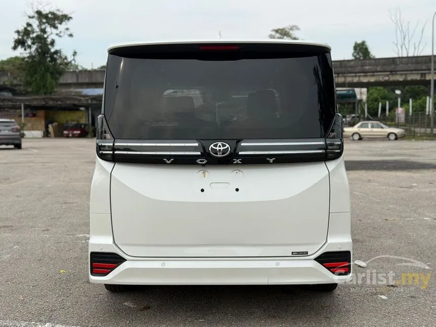2022 Toyota Voxy S-Z MPV