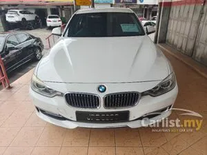 2013 BMW 320i 2.0 Luxury Line Sedan