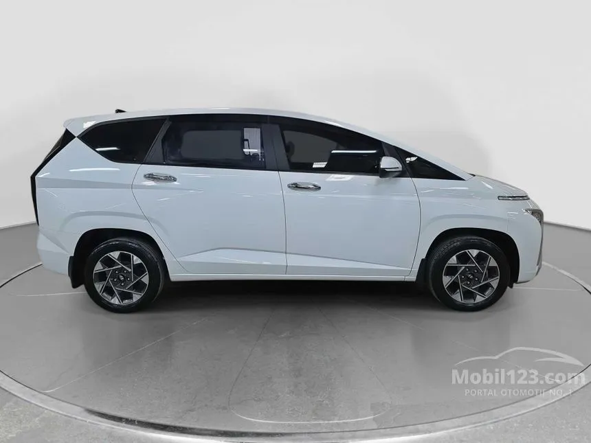 2023 Hyundai Stargazer Prime MPV