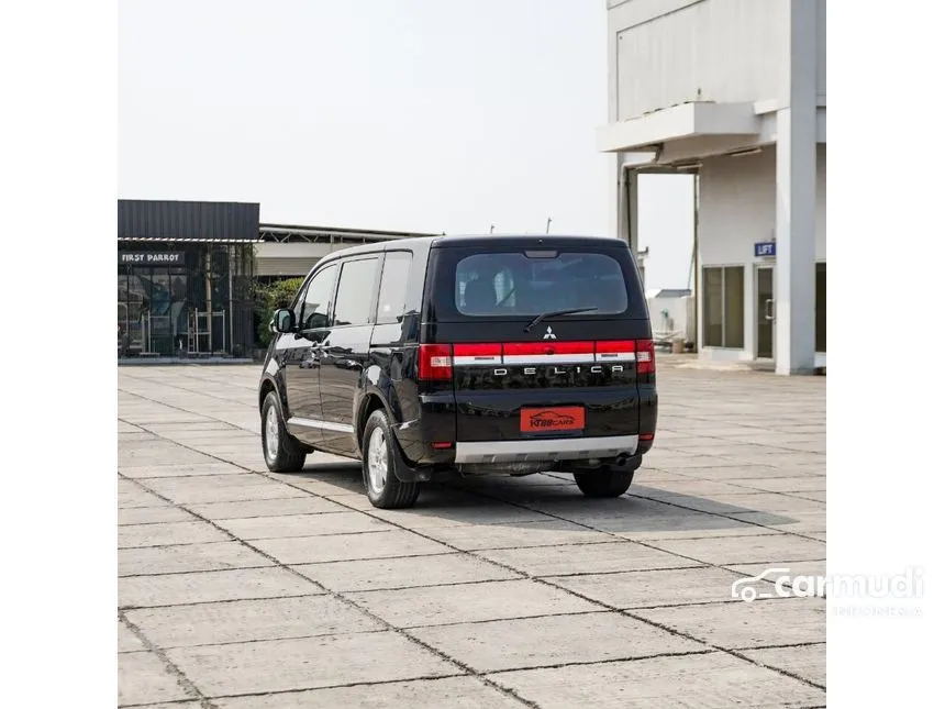 2015 Mitsubishi Delica D5 Van Wagon