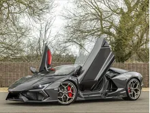 2024 Lamborghini Revuelto 6.5 Coupe *Include duty* Full Carbon Optional - Low mileage like new car - incoming stock