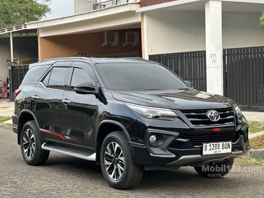 2019 Toyota Fortuner VRZ TRD 4X2 SUV