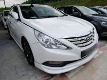 2012 Hyundai Sonata 2.0 Sedan -- BEST DEAL --