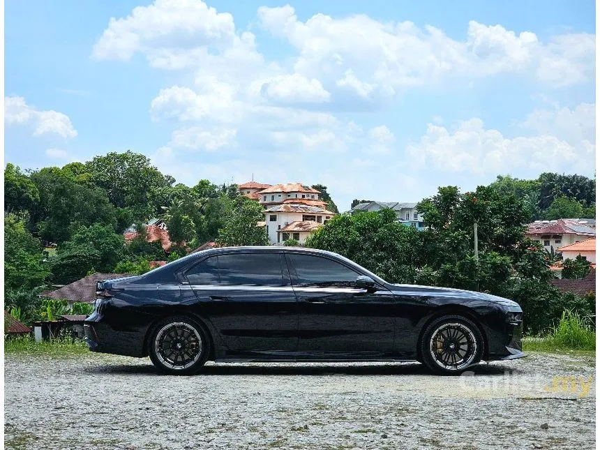 2024 BMW 750e xDrive M Sport Pure Excellence Sedan