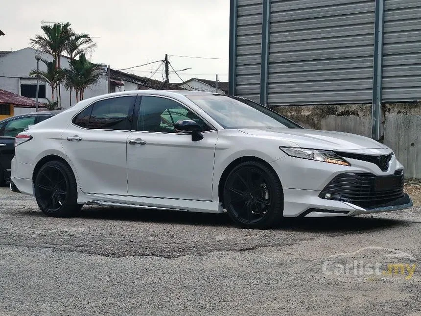 2019 Toyota Camry V Sedan