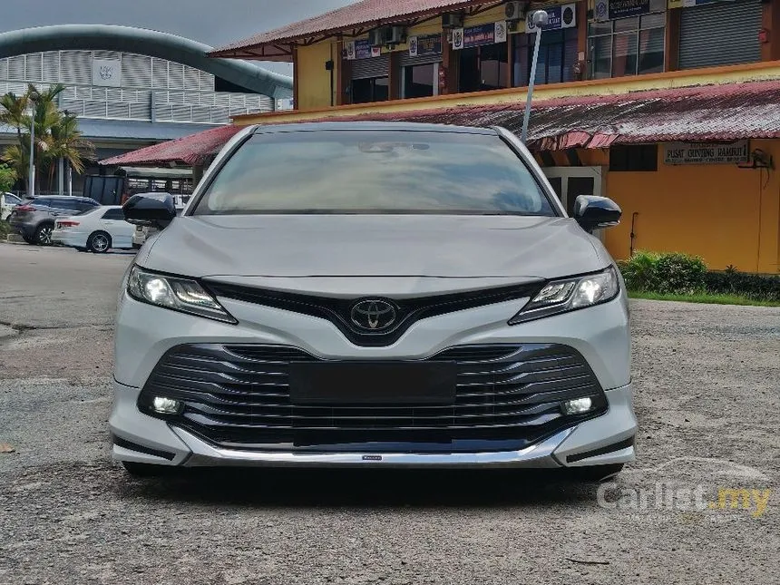 2019 Toyota Camry V Sedan