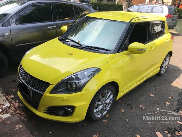 Suzuki Swift SPORT Mobil Bekas Baru dijual di Indonesia 