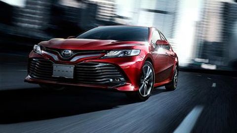 พาชม Toyota Camry โฉมใหม่เปิดตัวทำตลาดแดนปลาดิบ