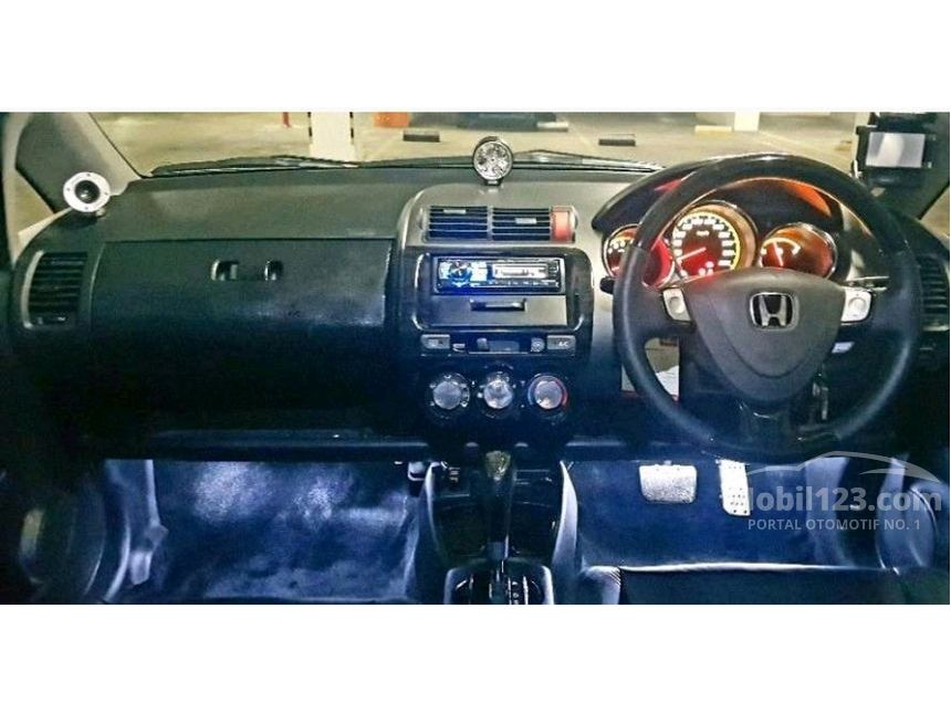 2007 Honda Jazz VTEC Hatchback