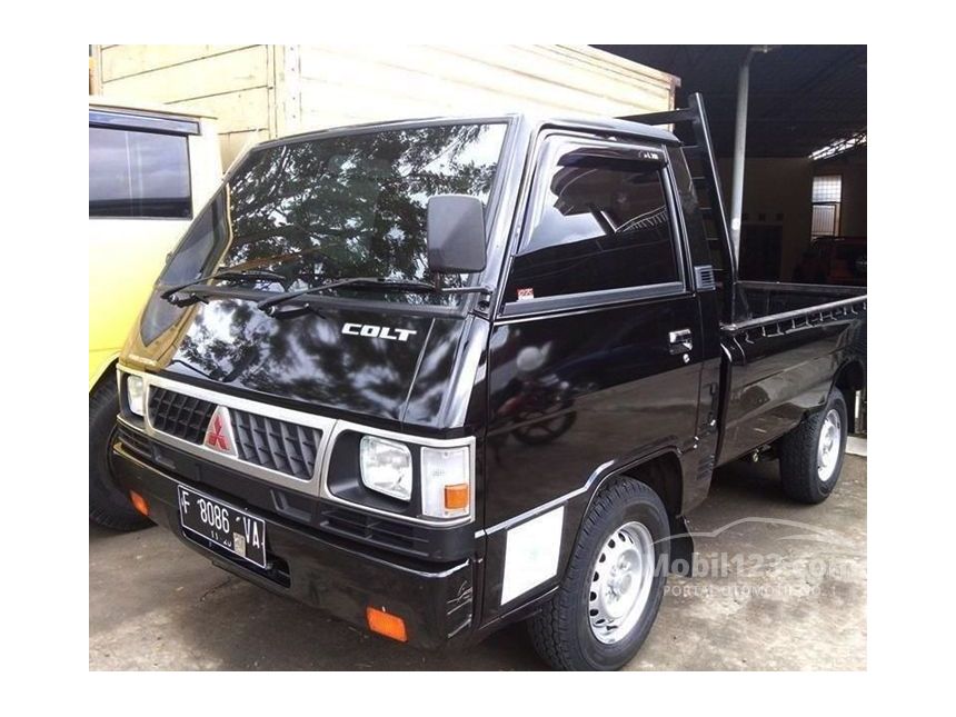 Jual Mobil Mitsubishi Colt L300 2010 Deluxe 2 5 di Jawa Jual Mobil Mitsubishi Colt L300 2010 Deluxe 2 5 di Jawa