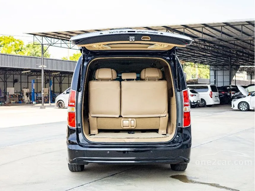 2017 Hyundai GRAND STAREX VIP Wagon