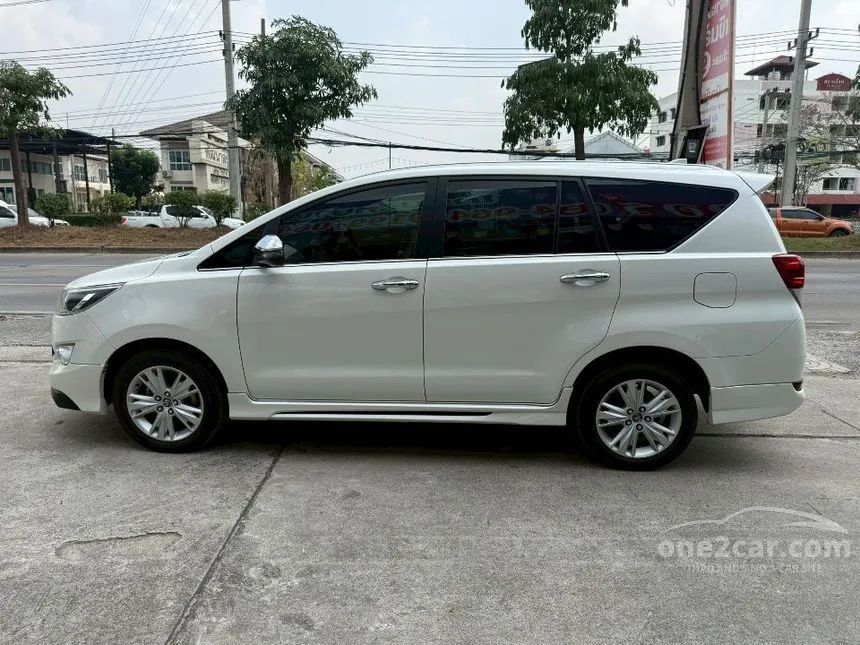 2019 Toyota INNOVA Crysta V Wagon
