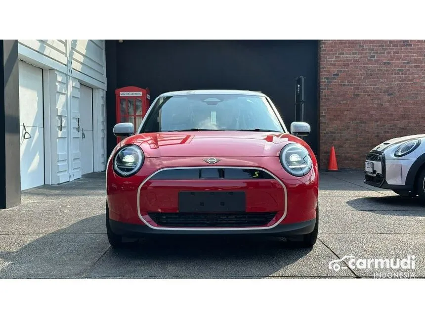 Jual Mobil MINI Cooper 2024 S Electric Resolute Edition 3 Door di DKI Jakarta Automatic Hatchback Merah Rp 1.117.000.000