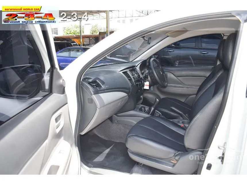 2016 Mitsubishi TRITON GL Mega Cab Pickup