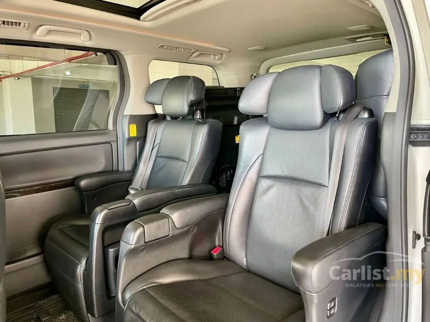 2013 Toyota Vellfire ZG MPV