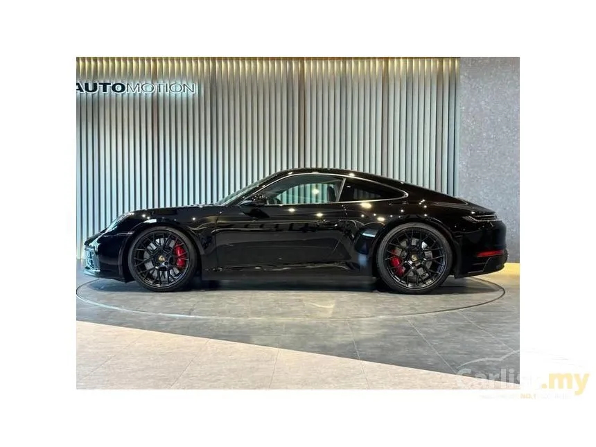 2022 Porsche 911 Carrera GTS Coupe