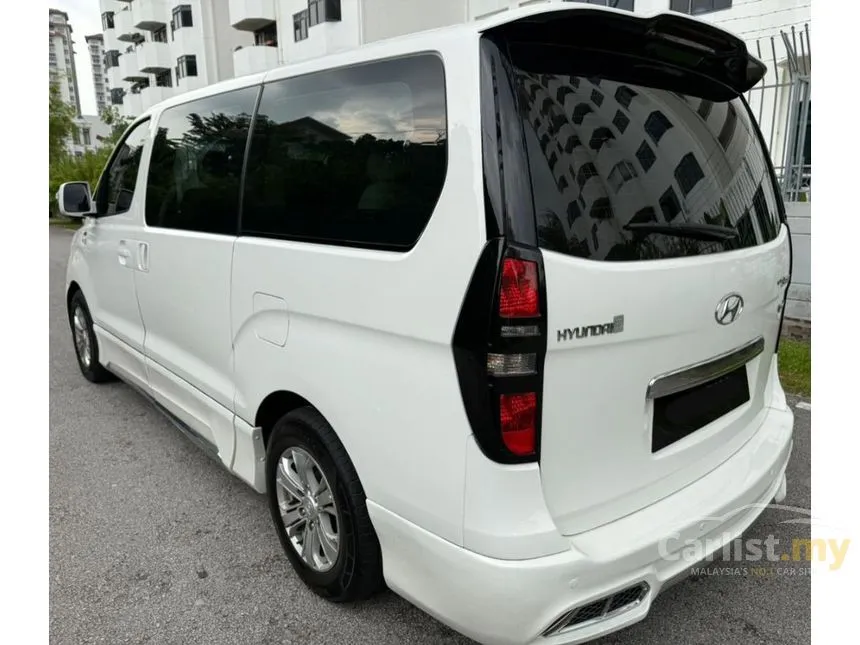 2017 Hyundai Grand Starex Royale Premium MPV