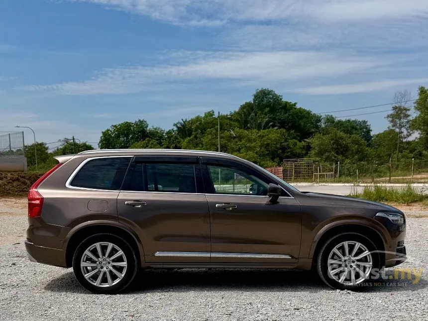 2016 Volvo XC90 T8 Twin Engine SUV